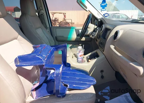 2003 Ford Expedition Eddie Bauer from USA, damaged, VIN 1FMFU18L03LA70213